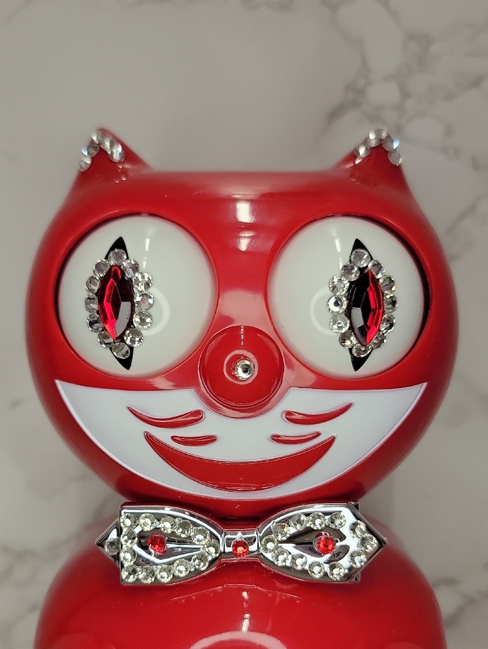 Jeweled Retro Red Kitchen Edition Kit-Cat Klock Clock